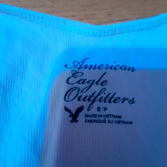 American Eagle/Old Navy Tank Tops! 2 for 1💐🌸💐 - Picture 3 of 3